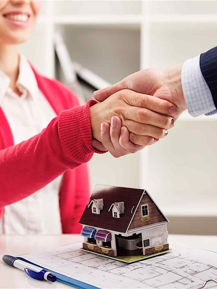 successful-real-estate-agent